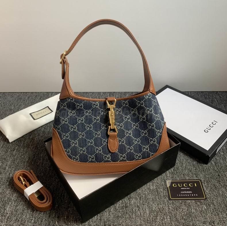 Gucci Handbags 122